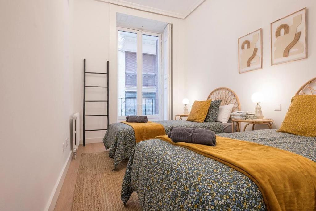 Apartamento De Lujo En Gran Via Apartment มาดริด ภายนอก รูปภาพ